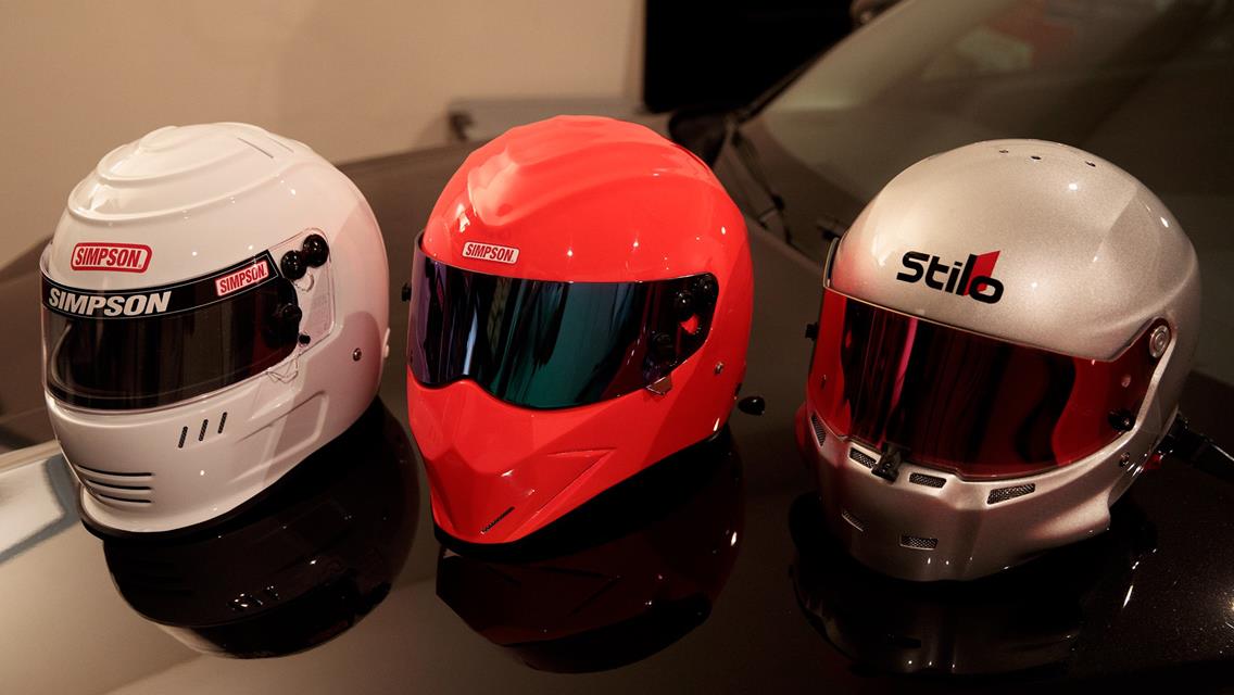 HOW TO: CHOOSE THE RIGHT RACING HELMET FOR YOUR NEEDS