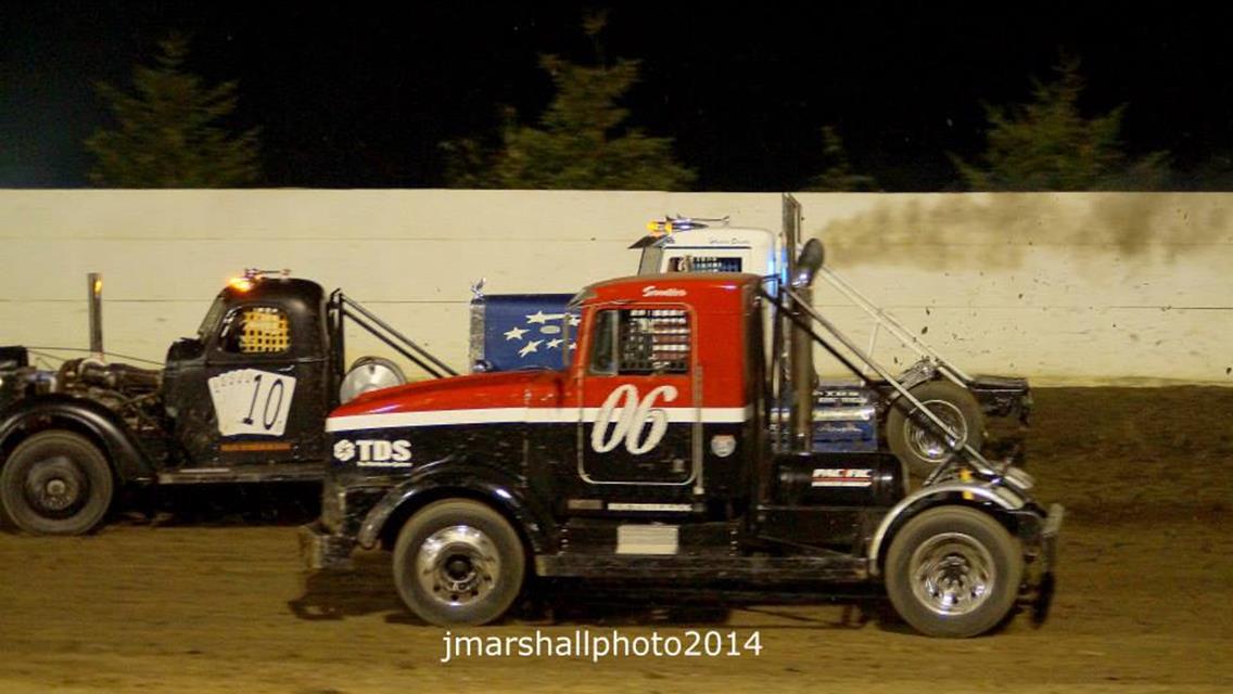 Big Rigs, Parshall, Goetz, and Barr Thrill Big Crowd!