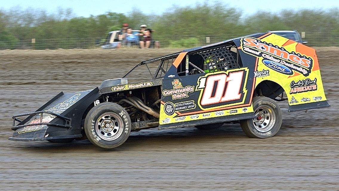 Texas Dirt Truck and Dwarf Cars @ I-37 Speedway, 4/30/2022