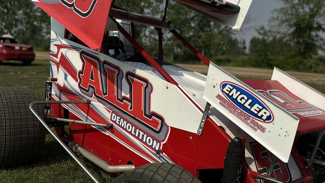 BRENDON CASCADDEN MAINTAINES HIS WIN STREAK