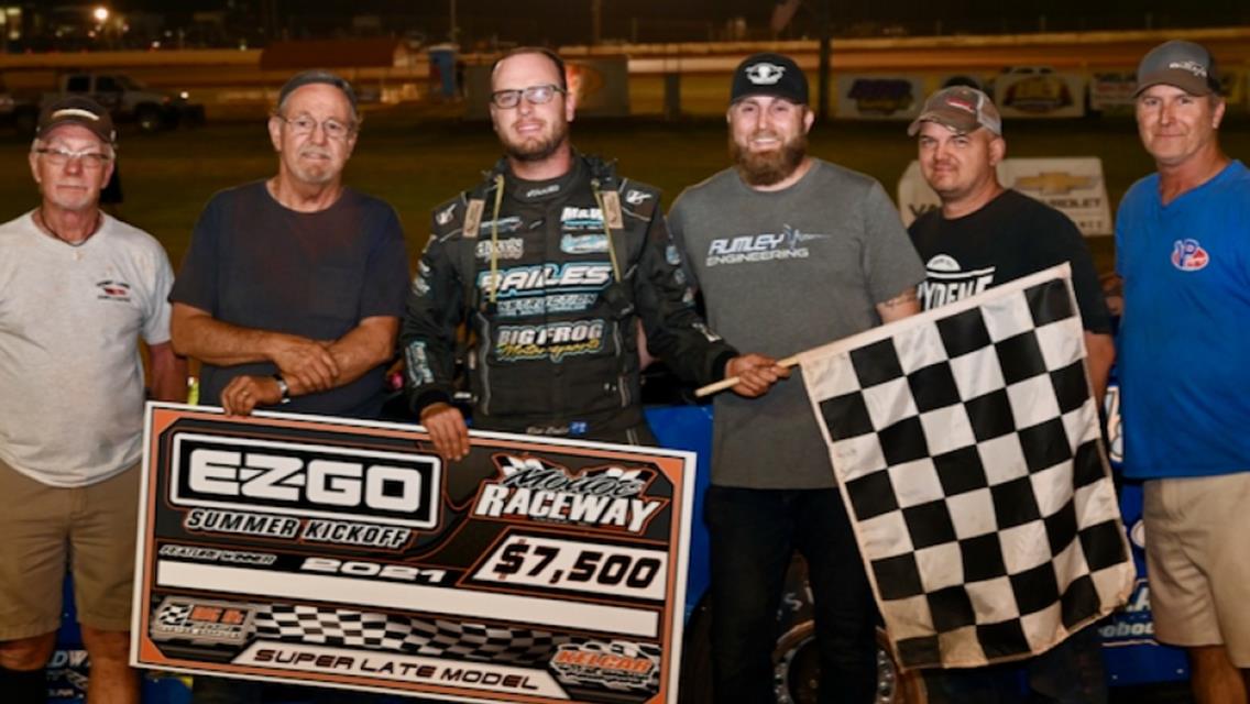 Bailes cruises in Summer Kickoff at Modoc Raceway