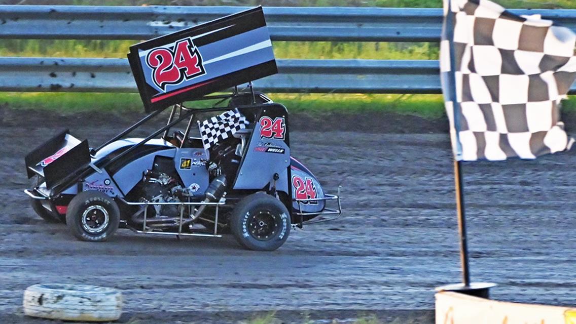 Ryder Wells recovers from spin to finish third at Gulf Coast Speedway