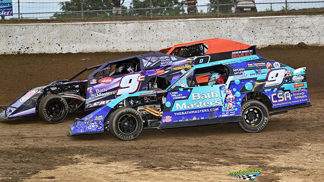 Boxell scores first career midget win in Streicher Memorial, Dippman wins Thunderstock feature, Joey Heyder earns big payday in Trucks, and Woodling s