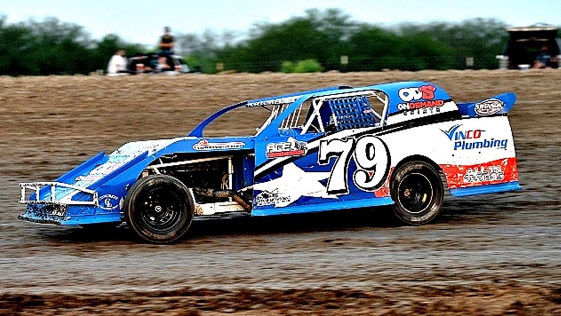 Royal Rumble Round II, $1,000 to win IMCA Modifieds and Limited Modifieds @ I-37 Speedway