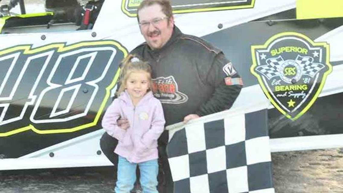 Wall, Bouwman, Leek, Guyot Claim Dinner Jacket Classic Series Titles
