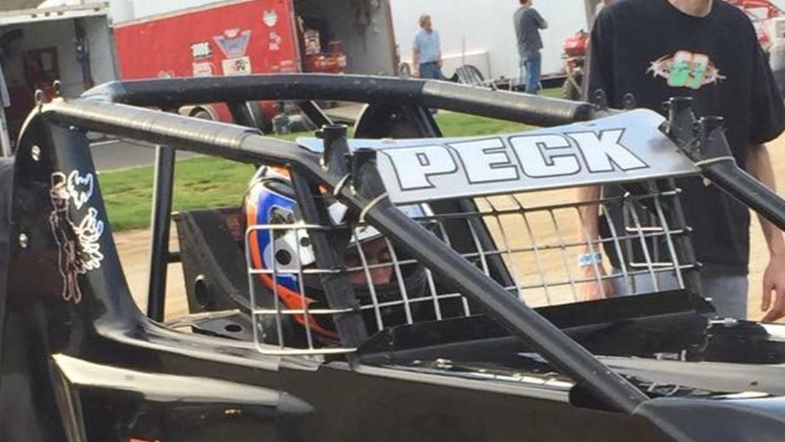 Peck Earns Hard Charger Honors in Sprint Car Premiere