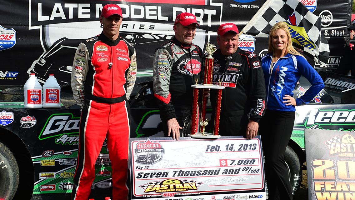 Owens Overtakes O’Neal, Wins Day Race at East Bay