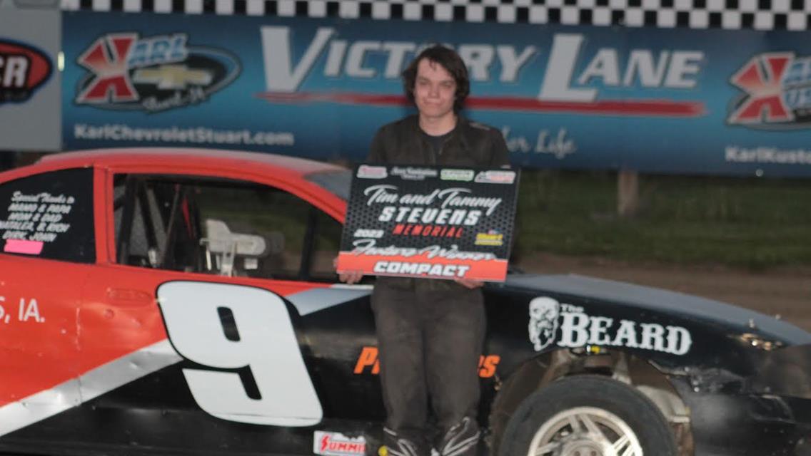 Shute Dominates Stevens Memorial