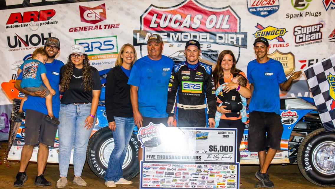 Thornton and Pierce Capture Friday Night Preliminaries at Florence