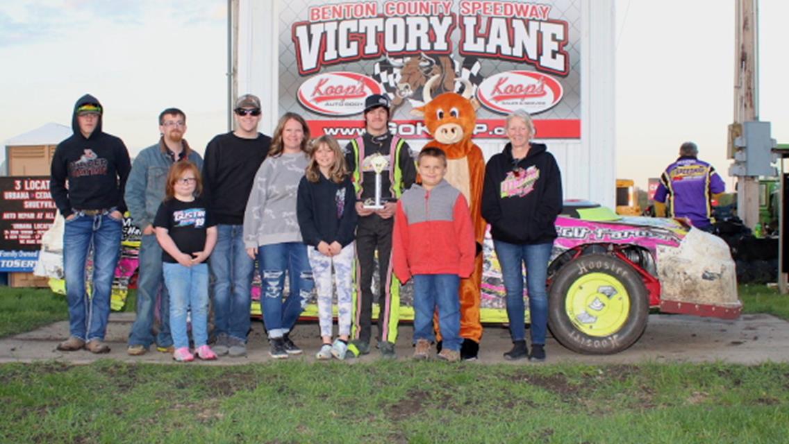 Tony Olson races to 50th Bullring win