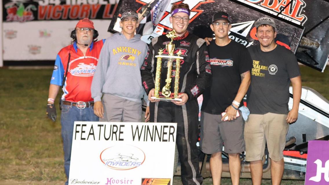 Chris Martin On Top in Sprint Invaders Stop at 34 Raceway!
