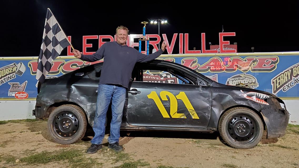 Action Track Recap- Vance Takes Enduro Honors; Iarrapino Victorious in Powder Puffs; Myers and Bauman Take Wins on Back to School Bus Race Night