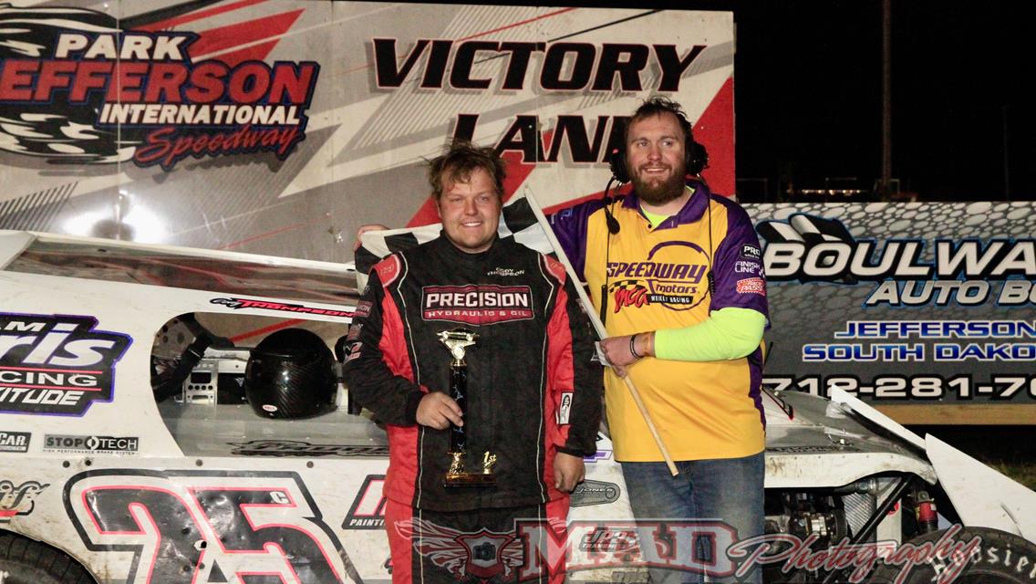 SPEEDY SOUTHWEST IOWAN SPOTLIGHTS OPENING NIGHT