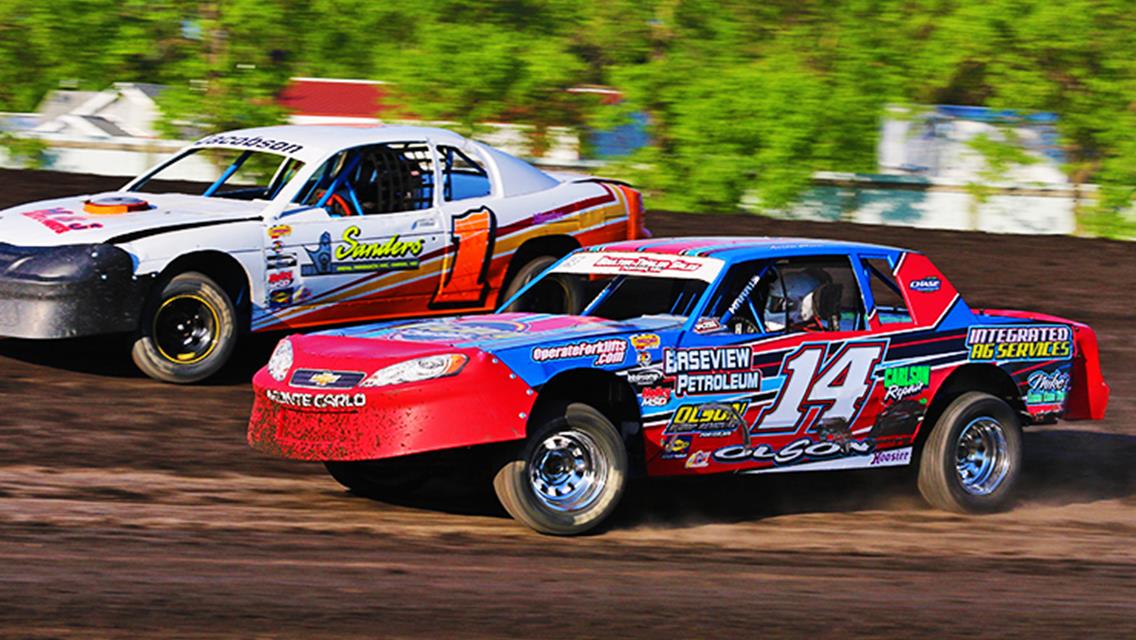 Aaron Olson Remains Undefeated at Norman County