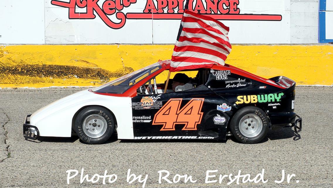 Gee scores Midwest Truck Series victory at Slinger