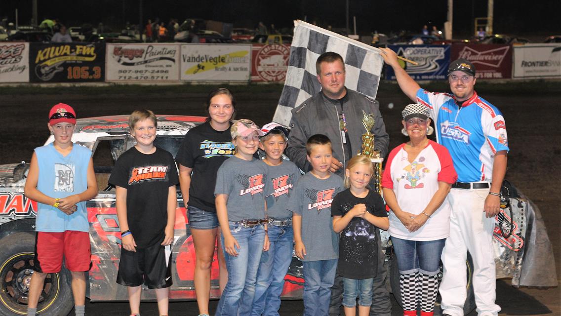 Van Engen Tops Field of 36 B-mods