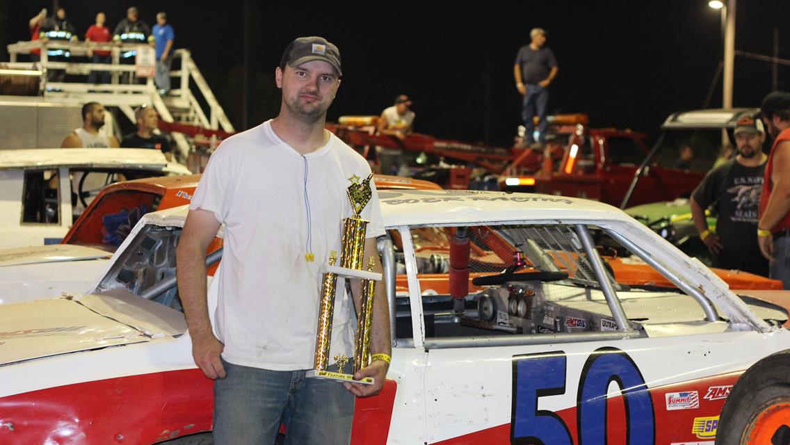 Van Engen Tops Field of 36 B-mods