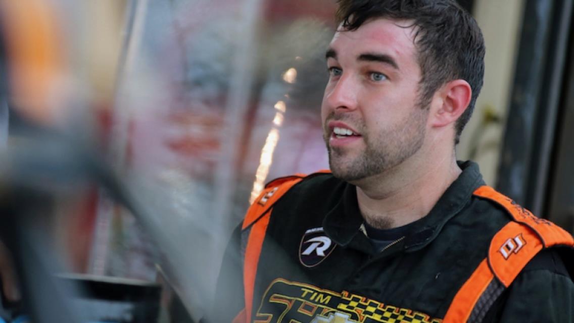 Flat right-rear tire ruins Linville’s run at Ponderosa