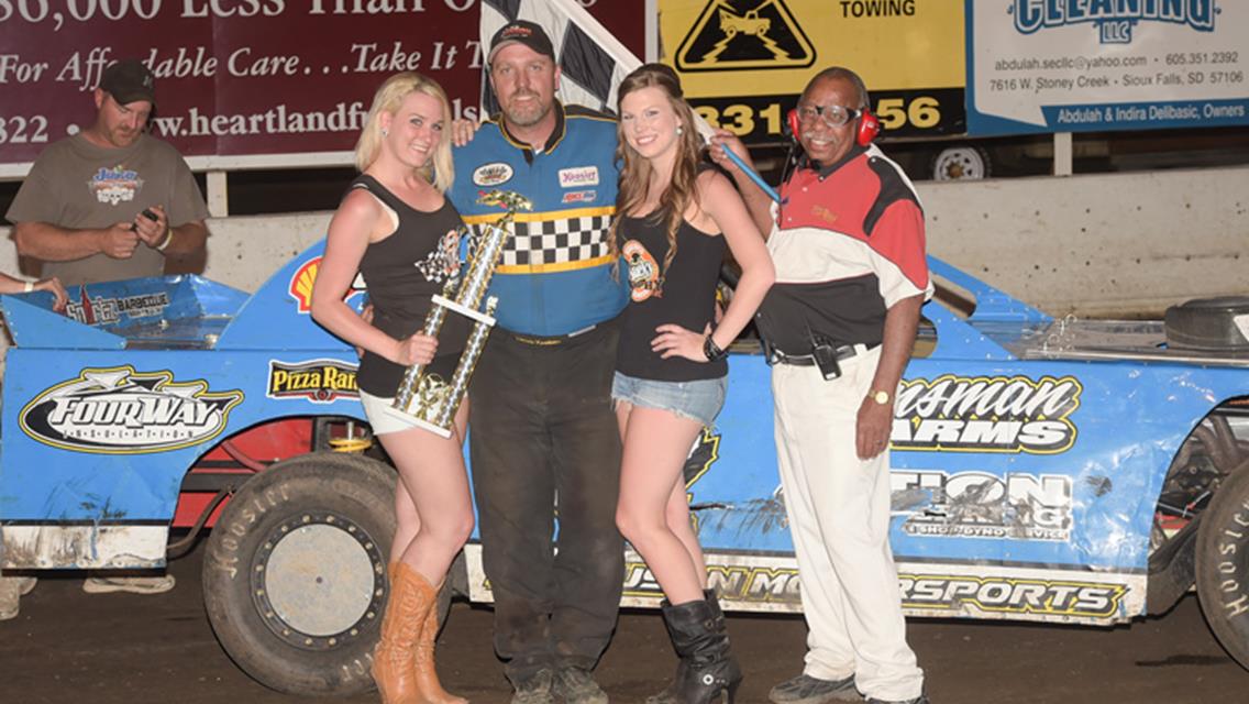 Dusty Defeats Dollar Loan Outlaws