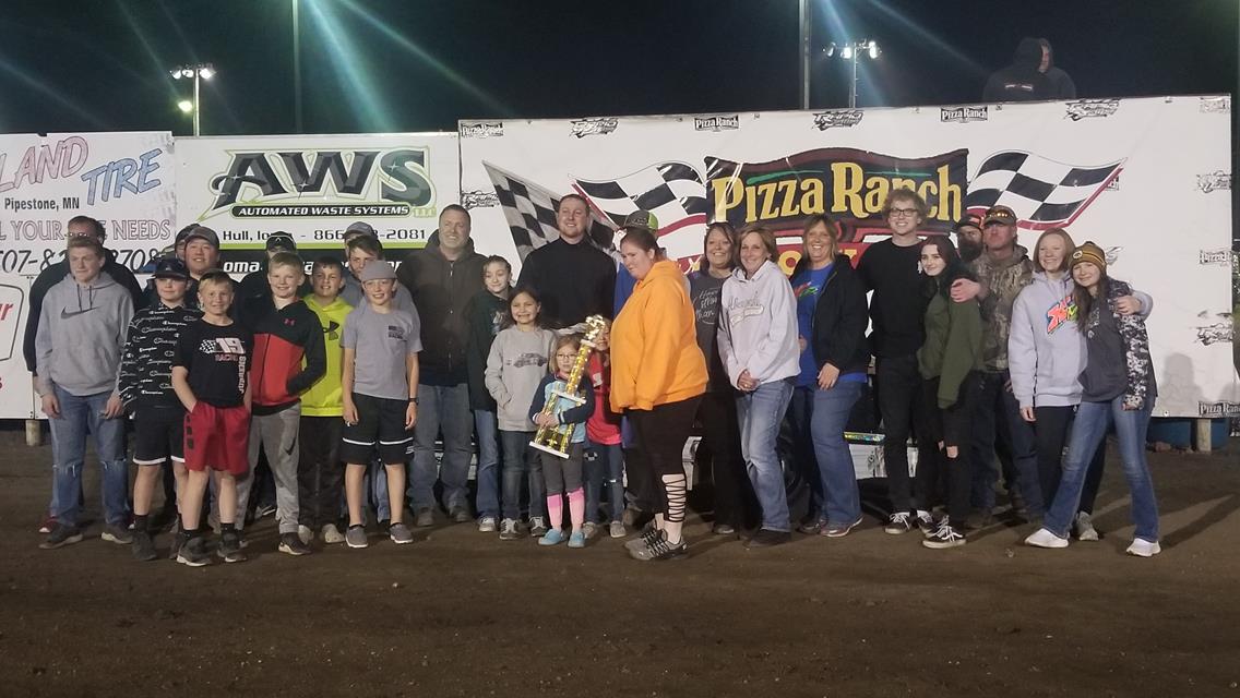 Cooler temps doesn’t stop crowd or the competitors from Rapid Speedway