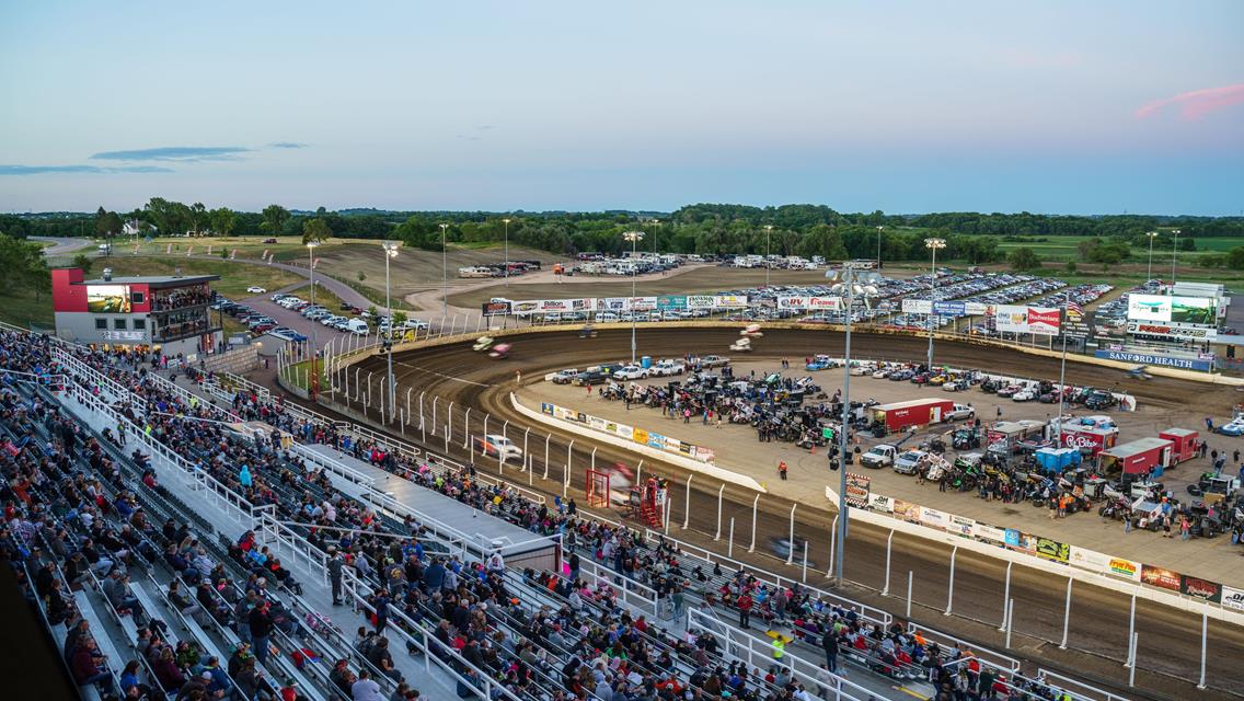 Huset’s Speedway Enjoys Spectacular Season During Return to Weekly Racing