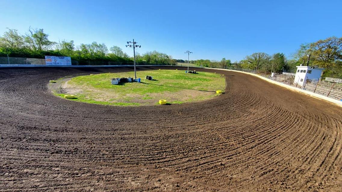 NOW600 Weekly Racing Returns to Coles County Speedway in 2023!