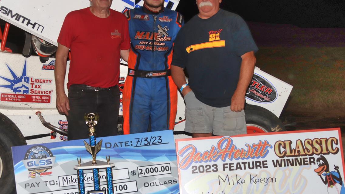 KEEGAN HOLDS OFF MACEDO &amp; GRESSMAN AT THE LINE