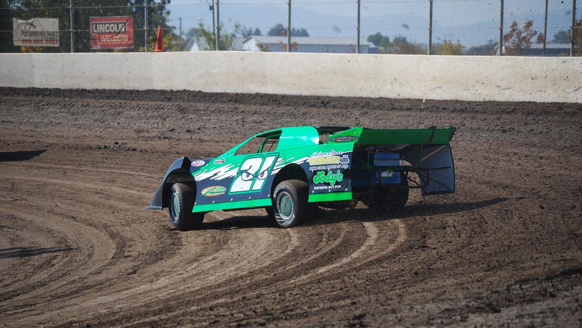 Tanner, Moore, Smith, Roberts, And Croy Visit Willamette Victory Lane
