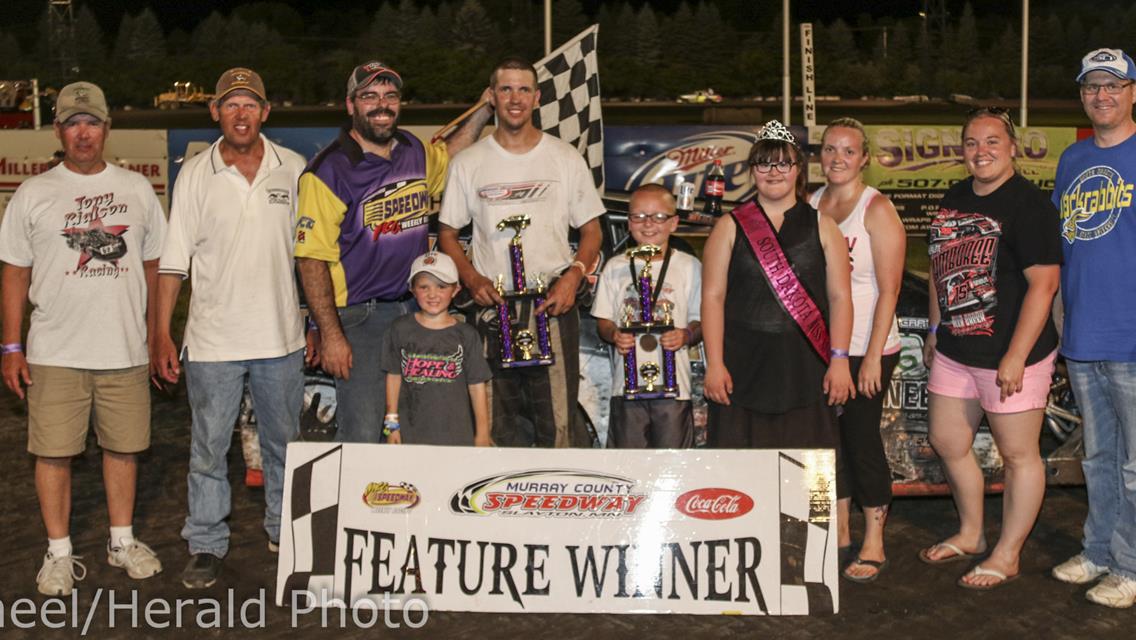 Racing Action at Murray County Speedway