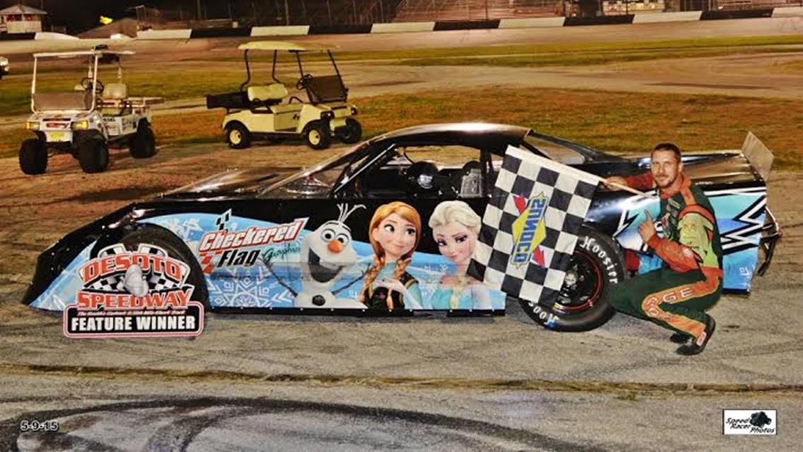 Darvalics, Williamson win Desoto Sportsman features