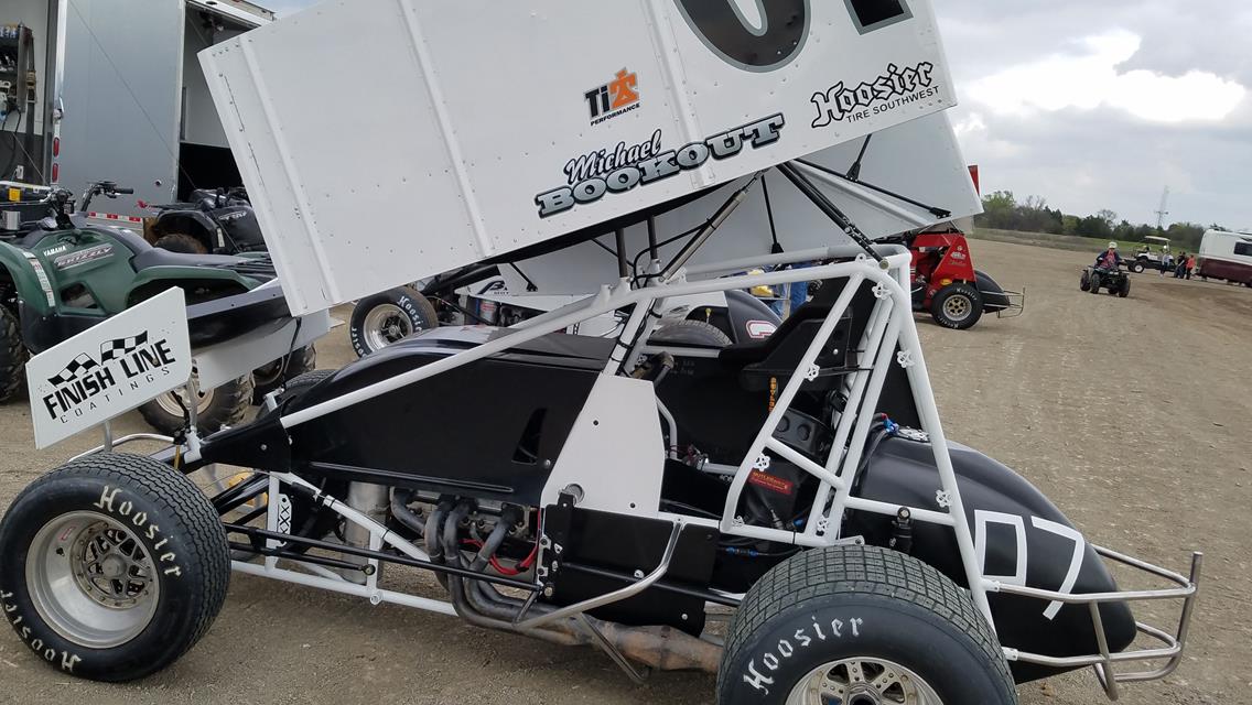 Bookout Begins 2017 Season at Devils Bowl ASCS Spring Nationals
