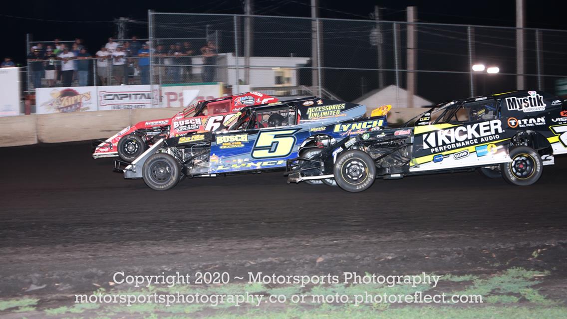 Dylan Thornton takes Modified win by inches