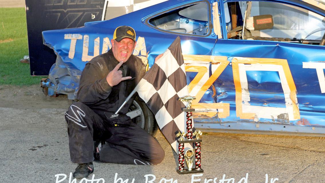 Inaugural Wisconsin Invitational Bracket Races and Small Car Enduro close out Slinger Speedway’s 2021 Racing Season in Thrilling Style