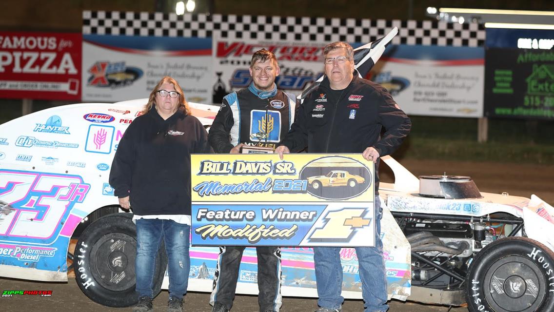 Nick Roberts Wins Bill Davis Memorial