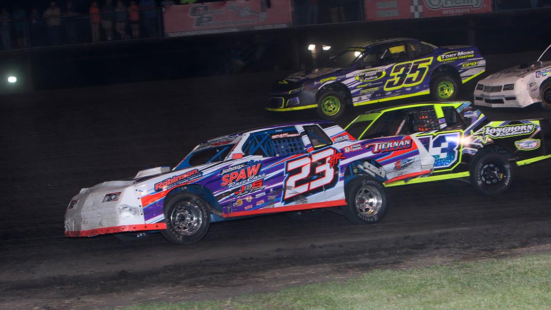 It&#39;s Shute in a thriller at the line, Van Horn, Lynch, Smith, and May also see checkers