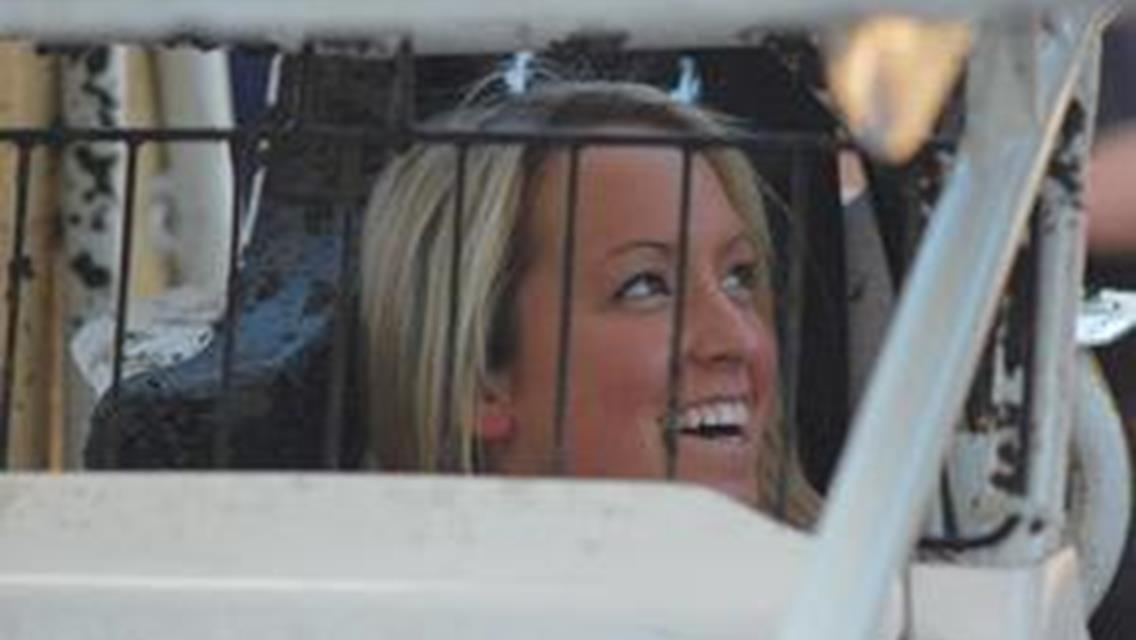 Alissa Geving eyes additional midget racing to 2010 schedule