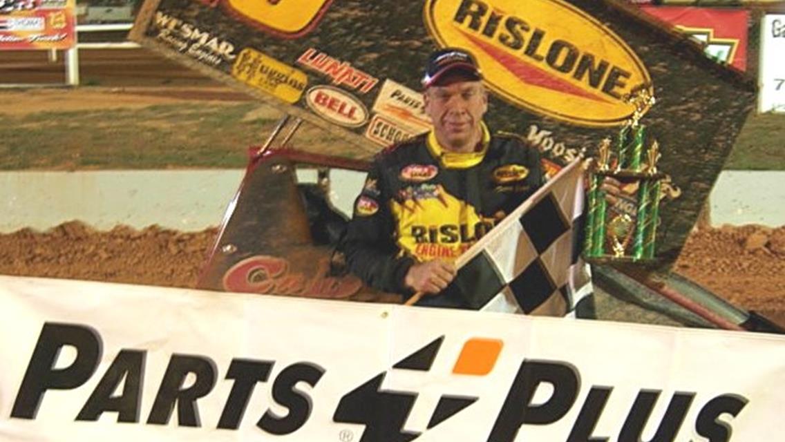 Gray garners Friday win at Carolina