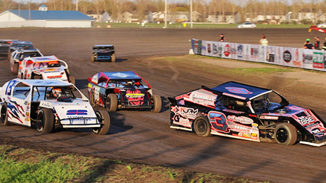 Skalicky Drives From 18th to Win Sportmod Feature, Arneson Wins Mods From 11th