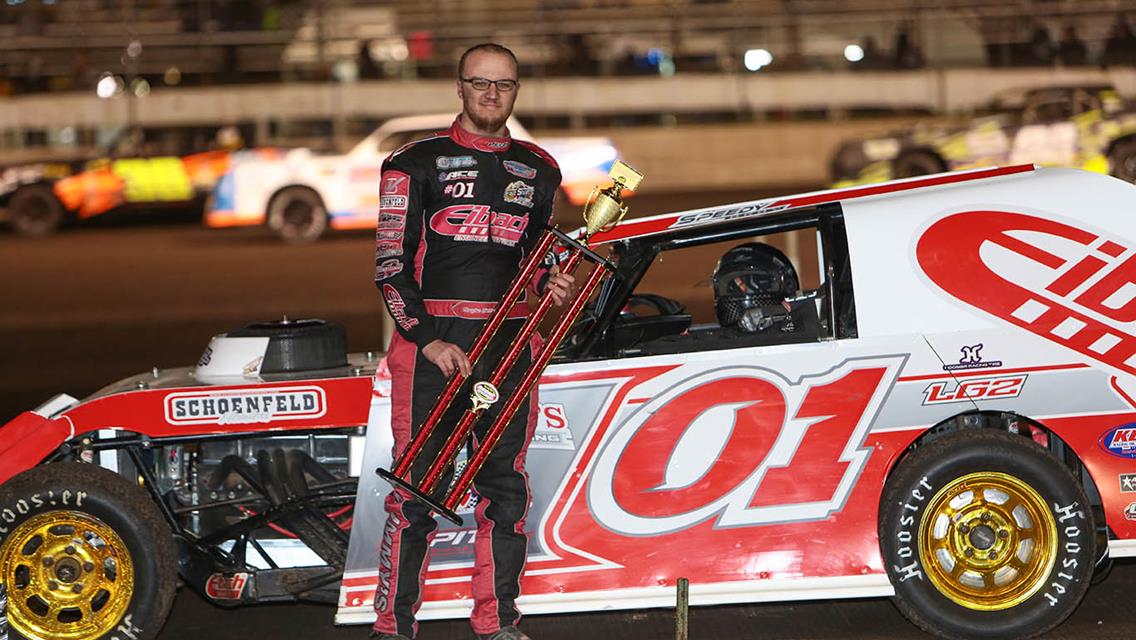 Frostbuster wins to Braaksma, Richards, Carter and Smith