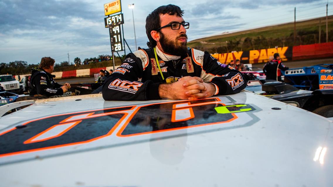 Matt Cosner Visits Hawkeye State for Davenport Speedway Doubleheader