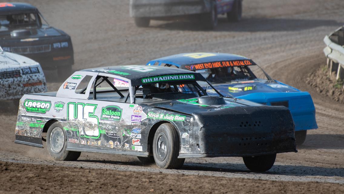 CARTER EDGES UNCLE AT THE LINE FOR VICTORY