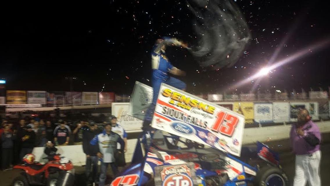 Dobmeier Dominates World of Outlaws!