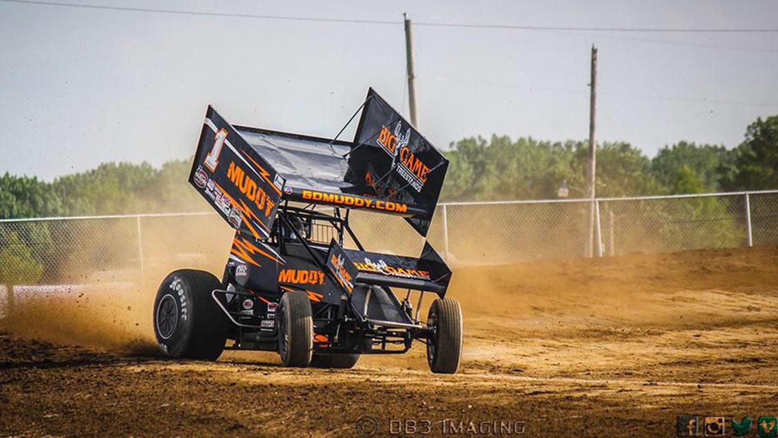 Blaney Battles for Fourth-Place Finish during Freedom 40 at Atomic Speedway