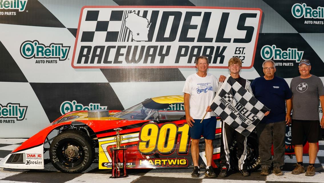 HARTWING CAPTURES FIRST UMA 602 OUTLAW WIN