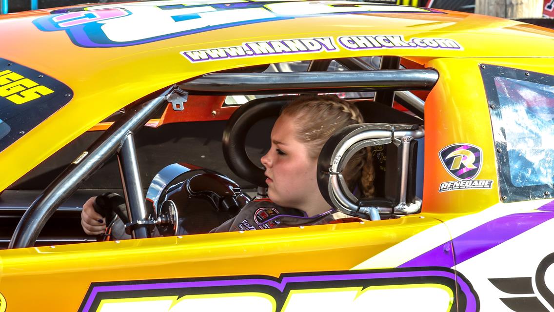 Chick Shows Strength Throughout Rookie Season With JEGS/CRA All-Stars Tour