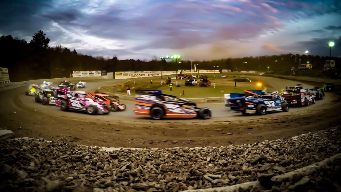 Hang On Tight: Accord Speedway Kicks Off 2021 STSS Hurlock Auto &amp; Speed North Region May 11