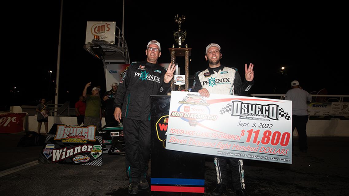 Bonsignore Holds On For Third NASCAR Modified Tour Win Of ’22