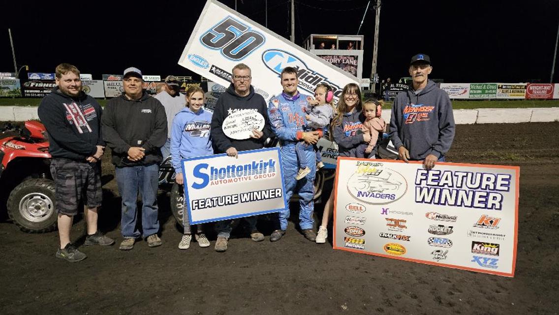 Paul Nienhiser Makes It Two in a Row With Sprint Invaders Win at Benton County!