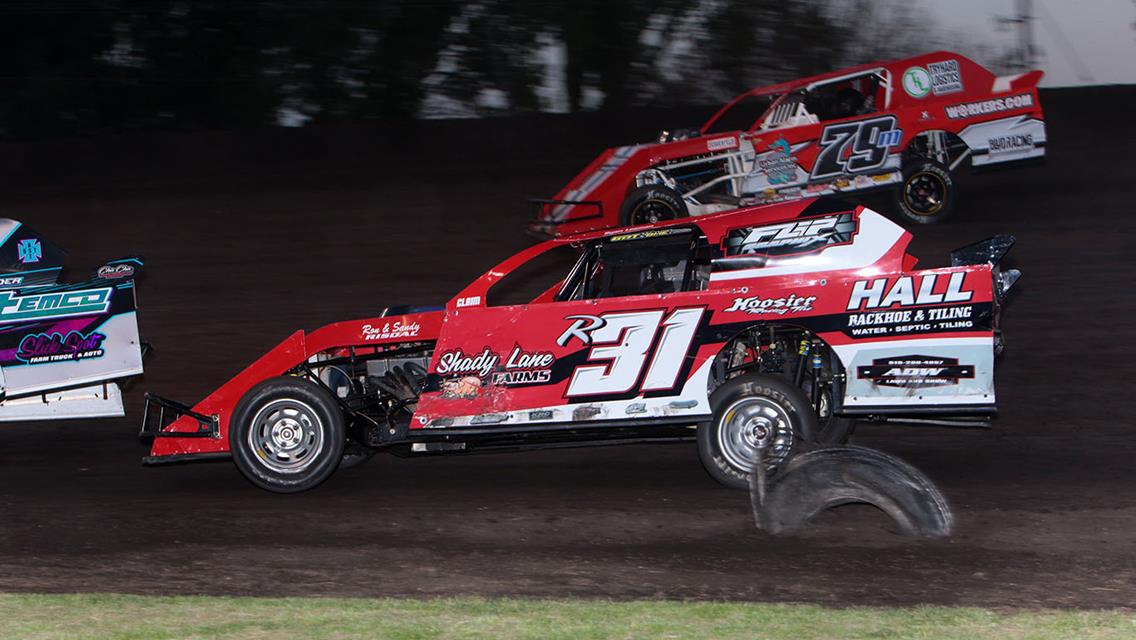 It&#39;s Shute in a thriller at the line, Van Horn, Lynch, Smith, and May also see checkers