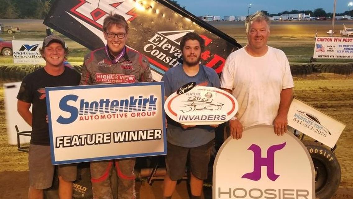 Sprint Invaders&#39; Return To Spoon River Goes To Chris Martin